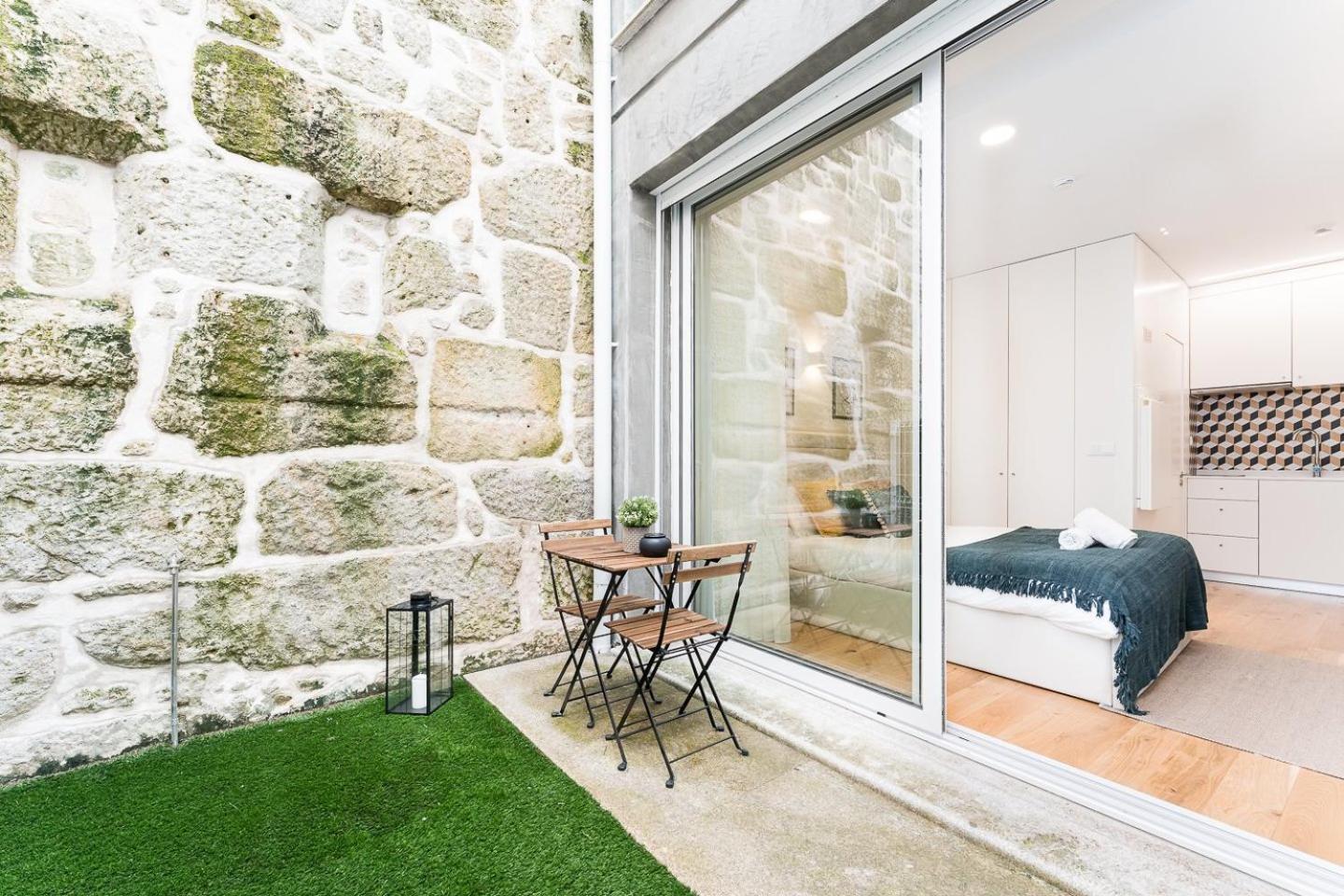 Guestready - Contemporary Studio In Porto Exterior photo